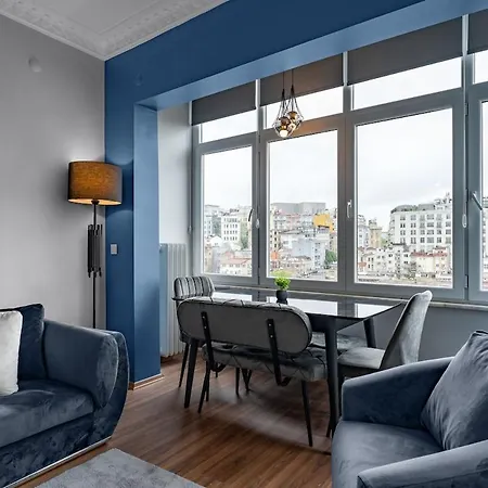 Elegant 2br Haven With Magnificent Bosphorus View Apartman