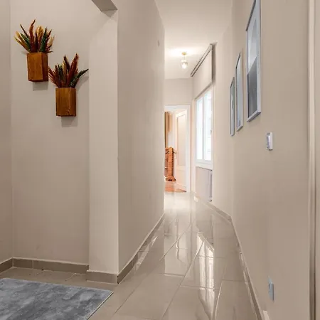 Elegant 2br Haven With Magnificent Bosphorus View